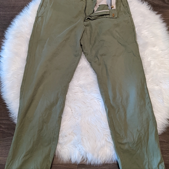 Banana Republic men's Chino green - Picture 1 of 2